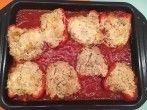 <strong>Paprikaschoten gef&uuml;llt</strong> mit Thunfischreis in <strong>Tomatenso&szlig;e</strong>