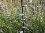 Insektentränke mit Landemöglichkeit bauen