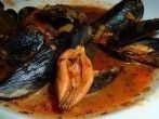 Miesmuscheln in Tomaten-Rotwein-Soße
