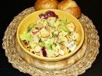 Rustikales Abendbrot: Bratwurstsalat mit Senfsoße