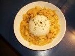 Jasminreis mit Zwiebel-Thunfisch-Sauce