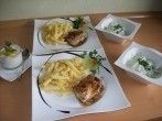 Schweinesteaks gef&uuml;llt nach <strong>griechischer</strong> Art
