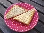 Waffel-Toast mit Käse