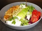 Eiweißreicher Abendbrotsalat mit Hähnchenbrust