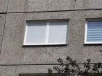 Sonnenschutz vor dem Fenster