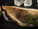 Fischfilets entgräten und glatte Struktur wieder herstellen