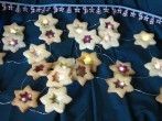 M&uuml;rbteiggeb&auml;ck mit F&uuml;llung - funkelnde Sterne