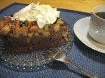 Saftiger <strong>Apfelkuchen</strong> mit dunklem Boden