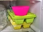 Muffins leichter aus der Form lösen: Form vorher ins Eisfach