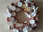 Osterkranz: Kranz mit Eierschalen dekorieren