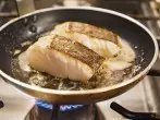 Fischfilets braten ohne unangenehmen Geruch