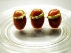 <strong>Mini-Tomaten gef&uuml;llt</strong> mit Guacahummus