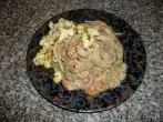 Tricolore Spaghetti mit Karotten, Sahne, Käsesoße & Thai-Curry Popcorn