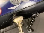 Einkaufswagen ohne Münze oder Chip öffnen