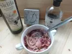 Mild-würziges Topping aus Raspelzwiebeln