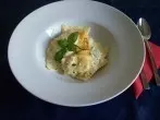 Camembert-Creme zu diversen Pasta-Sorten