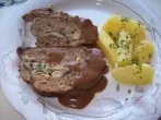 Falscher Hase gefüllt mit Kräutern, Champignons und Ei