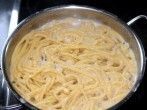 Handgemachte <strong>Sp&auml;tzle</strong> mit dem <strong>Sp&auml;tzles</strong>-Schwob