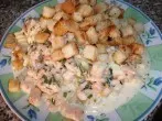 Fusilli in Lachs-Sahne-Soße mit Butter-Croutons
