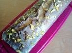 Zitruskuchen mit Fruchtsaft und Schale