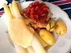 Schnitzel gefüllt mit Erdbeeren