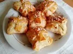Süße Blätterteig-Quark-Teilchen