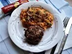 Möhren-Kartoffelstampf mit Fleischbeilage