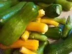 Falsche Salzgurken aus Kürbis und Zucchini