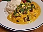 Hähnchencurry mit Avocado