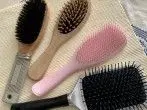 Haarbürste reinigen mit Spülmittel und Backpulver
