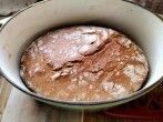 Brot mit verschiedenen Mehlsorten und <strong>Waln&uuml;ssen</strong>