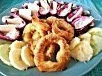 Rote Beete Tortillas mit Shrimps & Calamaris