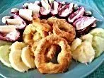 Rote Beete Tortillas mit Shrimps & Calamaris