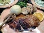 Entenbraten mit Semmelkn&ouml;delrolle und Salaten