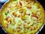 Gemüse-Quiche mit Lachs, Surimi und Käse