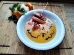 K&uuml;rbiscremsuppe mit exotischen Gew&uuml;rzen