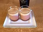 Schokopudding-Dessert mit Baileys und Sahne