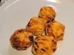 Gefüllte Pizzabrötchen als Partysnack