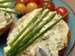Leckerer Frischk&auml;se mit Kr&auml;utern schnell selbst <strong>gemacht</strong>