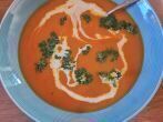 <strong>K&uuml;rbissuppe</strong> mit <strong>Orangensaft</strong> - pure Harmonie