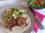 <strong>Kalbsmedaillons</strong> mit Sp&auml;tzle und Steinpilz-So&szlig;e