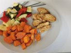 <strong>H&auml;hnchenbrustfilet</strong> mit Paprika, Zucchini und S&uuml;&szlig;kartoffel