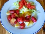 Rote-Bete-<strong>Gnocchi</strong> aus der Pfanne mit Eisbergsalat