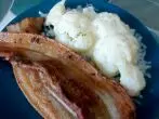 Blumenkohl mit Butter und Schweinebauch