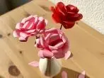 Rosen aus Papier basteln – einfache Anleitung