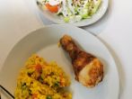 Orientalisches Reisgericht mit Gem&uuml;se & <strong>scharfem Huhn</strong>