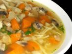 Sonntags-H&uuml;hnersuppe (Ros&oacute;l)