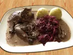 Nutria mit Pilzsoße