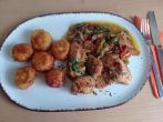 Marinierte H&auml;hnchenbrust mit Paprika-Fenchel-Gem&uuml;se