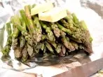 Spargel in Alufolie garen